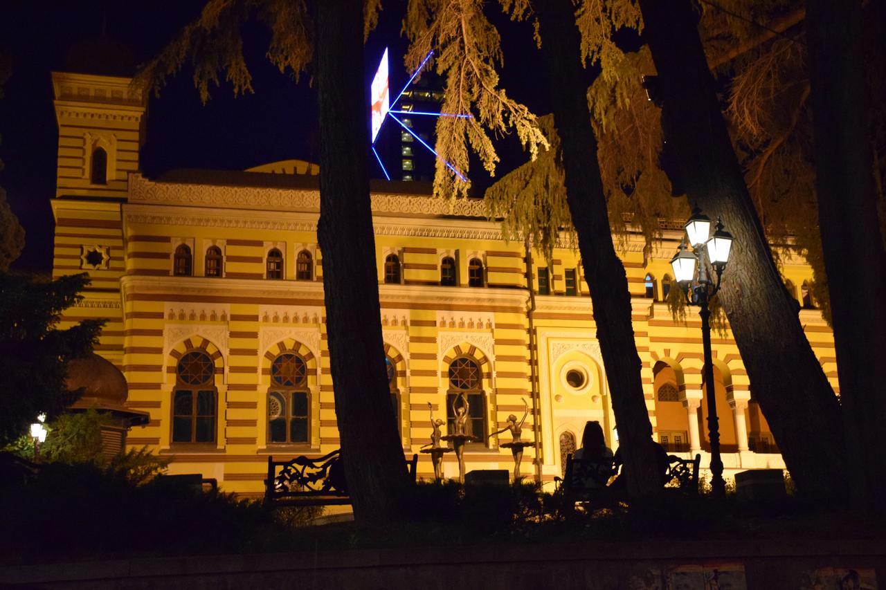 Rustaveli Modern Apartment Center Of Tbilisi Exterior foto