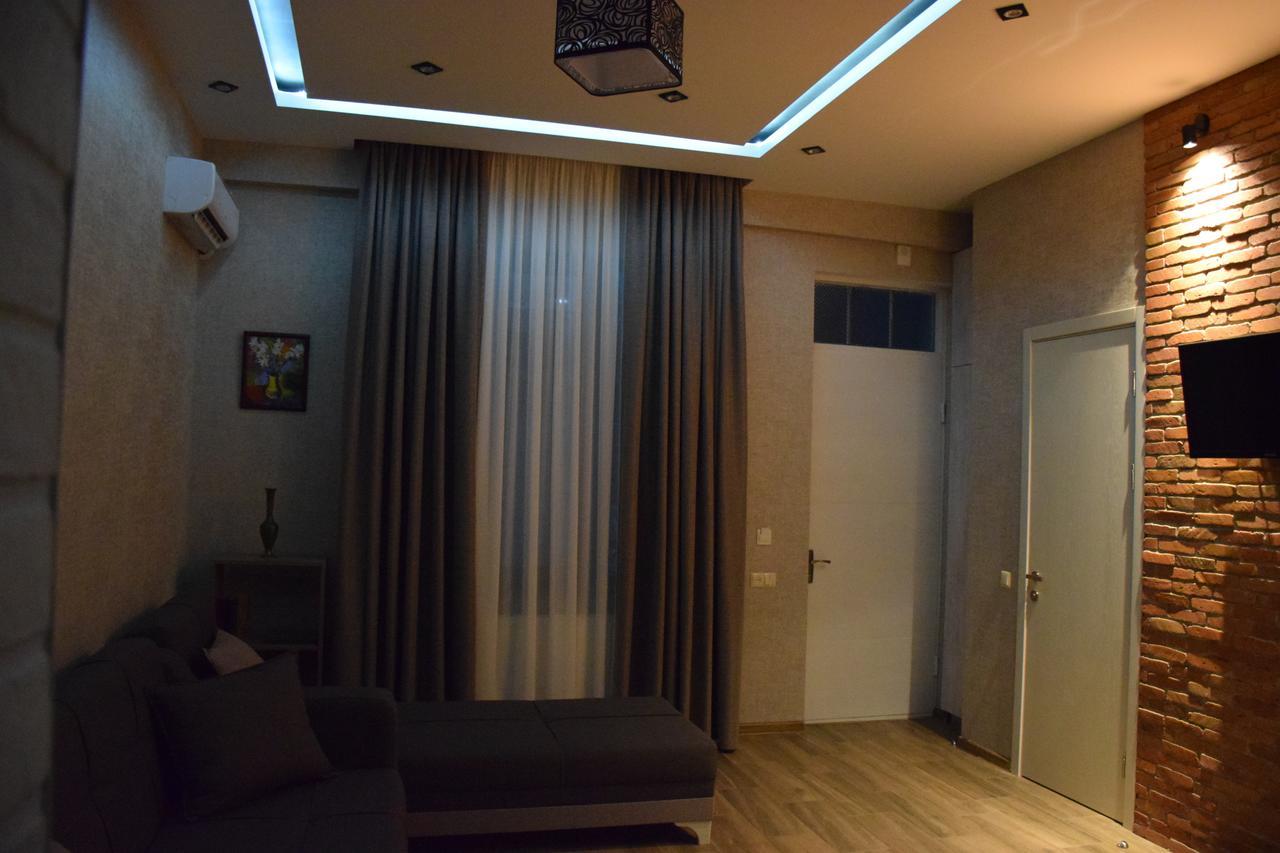 Rustaveli Modern Apartment Center Of Tbilisi Exterior foto